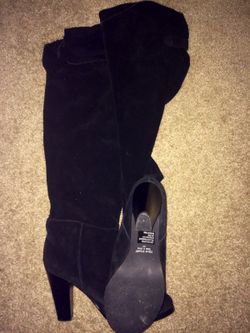 Black suede Colin Stuart boots size 8.5