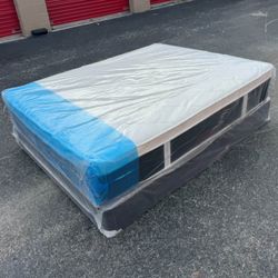 NEW Mattress Queen Size Plush Pillowtop With Box Spring // Offer  🚚