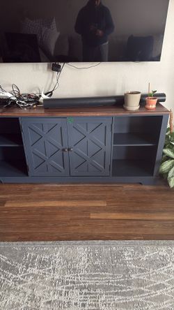 TV Console - Stand