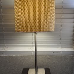 2 TABLE LAMPS