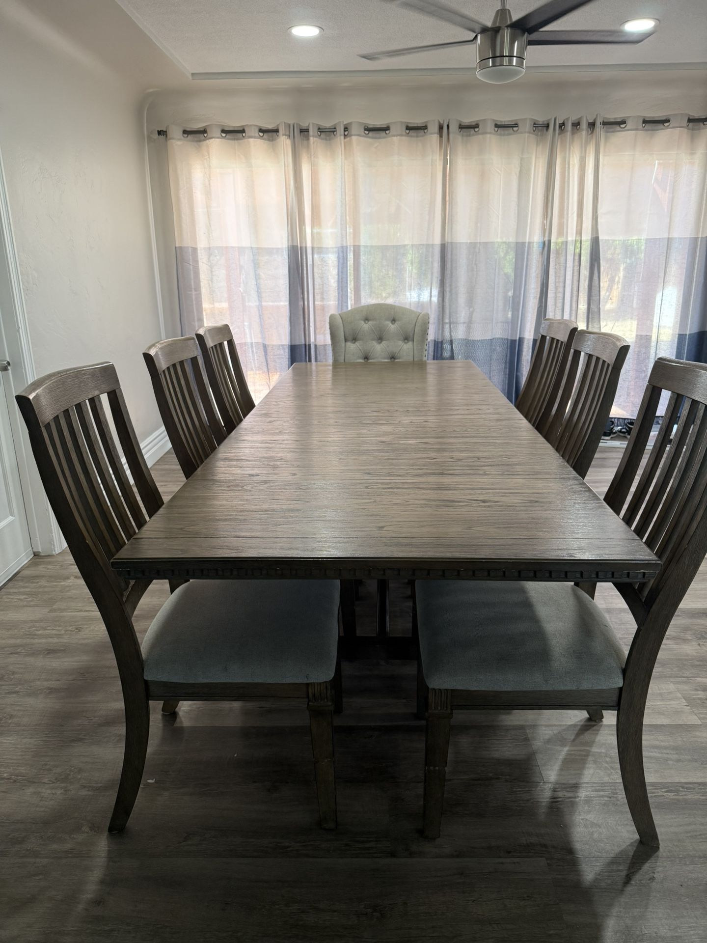 Dining table set.