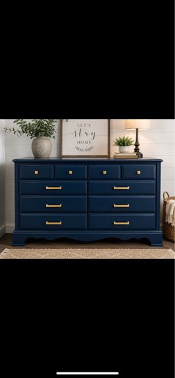 Broyhill 7-Drawer Dresser