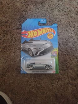 Hot Wheels Aston Martin V12 Speedster
