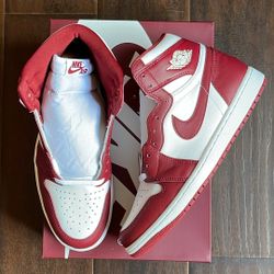 Early Pair DS Nike Air Jordan 1s Retro High OG Artisanal Tea, Red 