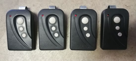 BRAND NEW LINEAR ACCESS GT-30 DIGITAL 3 BUTTON TRANSMITTER. VISOR CLIP, BATTERIES and OPERATING INSTRUCTIONS Included