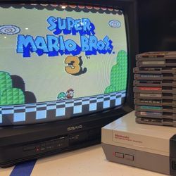 Vintage Nintendo NES & CRT Video Game Bundle
