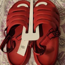 UGGS YEAH SPORT SANDALS 