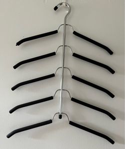 Metal space saving hanger