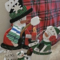 ☃️⛄️ $5  XMAS WOOD CUTOUTS SNOWMAN FAMILY