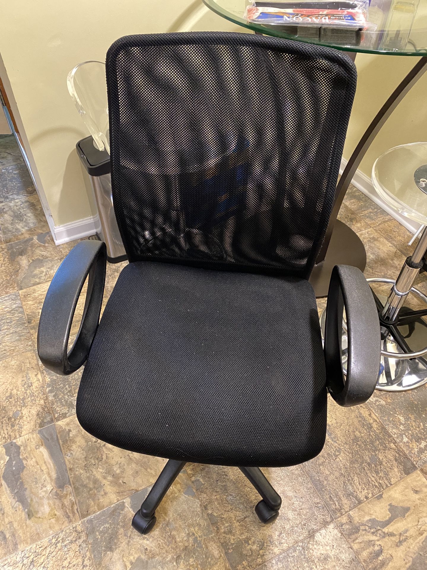 Awesome Super-Comfortable Mesh-Back Home Office Chair
