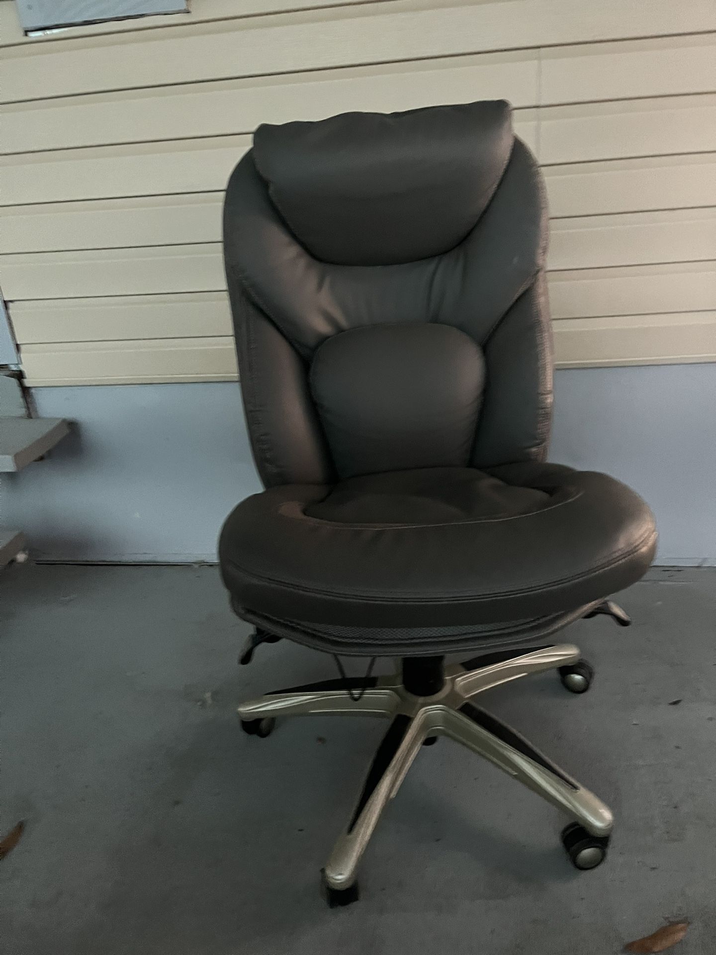 Swivel Computer Chair 