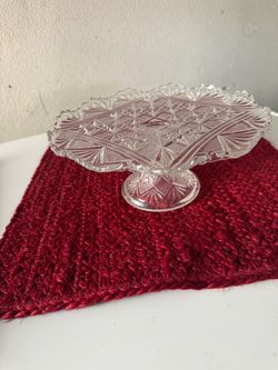 Glass cake stand