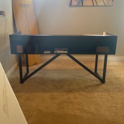 Industrial Desk. Metal And Wood