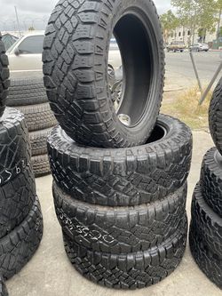 275/55R20 TAKE OFF GOODYEAR DURATRAC