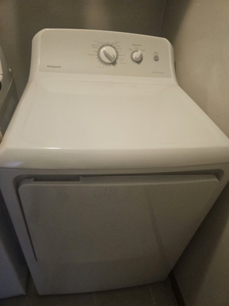 200 Maytag Washer And Hotpoint Dryer
