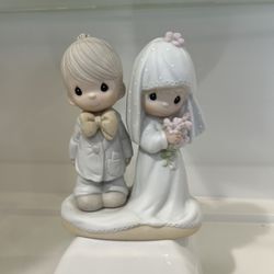 Precious Moments Figurine 