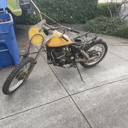 Suzuki RM 100