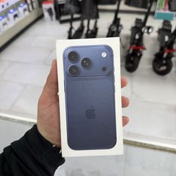 iPhone 17 Pro Max Unlocked 256GB! Finance For $50 Down Payment!!