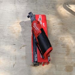 📌Milwaukee M12 FUEL 12-Volt Lithium-Ion Brushless Cordless High Speed 3/8 in. Ratchet (Tool-Only) 👉PRECIO FIRME 👉$120