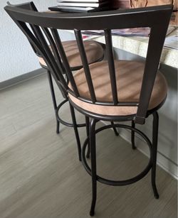 Bar Stools – Set of 2 – Swivel – Metal Frame