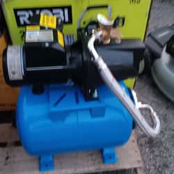 Everbilt
1/2 HP Shallow Well Jet Pump with 6 gal. Tank