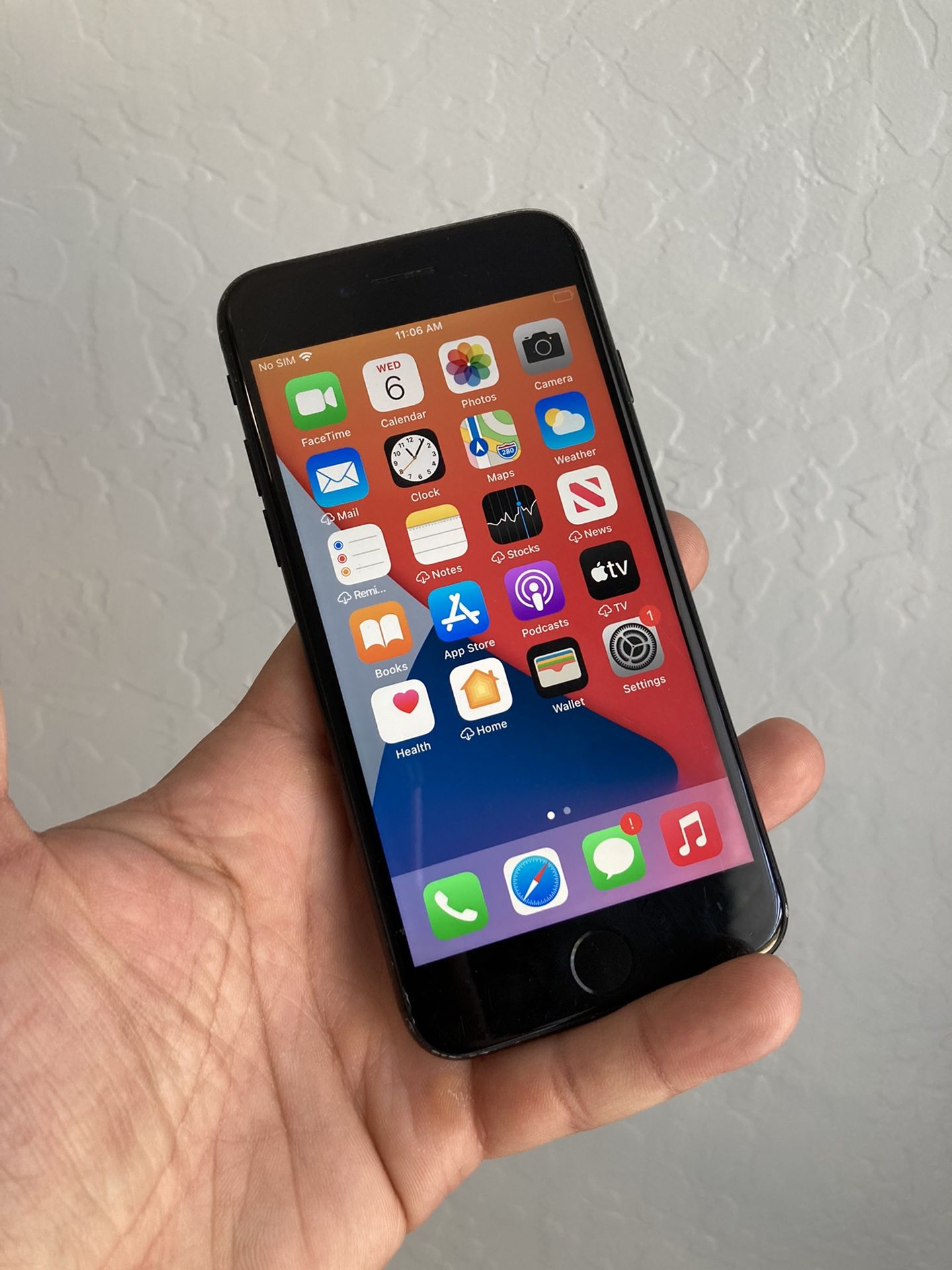 iPhone 7. Like New And Unlocked!