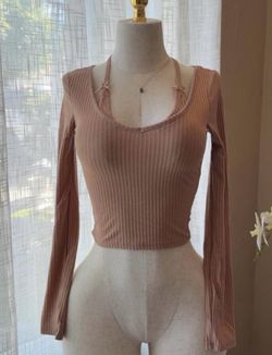 Brown long sleeve top with bow