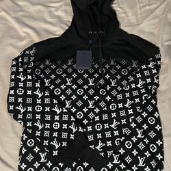 Mens Hoodie New With tags