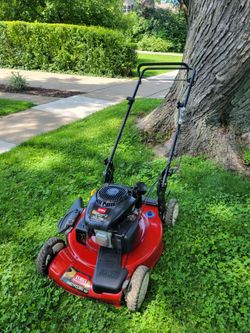 Toro recycler 22-in- self-propelled- fully serviced