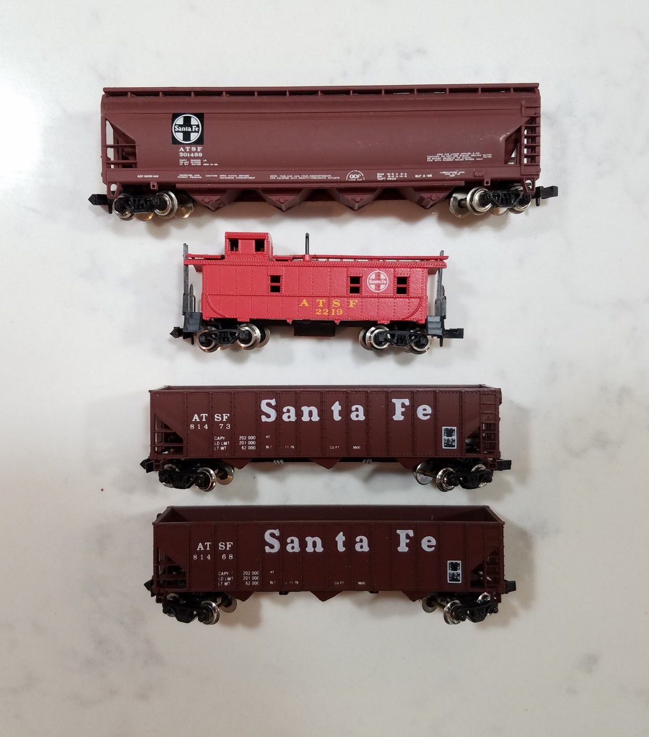 N Scale Train Car ATSF Santa Fe Lot of 4