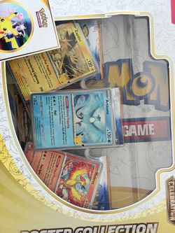 Pokémon TCG Celebrations Booster Collection Box