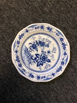 Blue and white dinner plate, Kayla German Democratic Republic