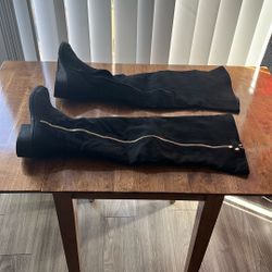 Bamboo Over The Knee Zip Up Suede Boots Black Size 7.5 / 37.5