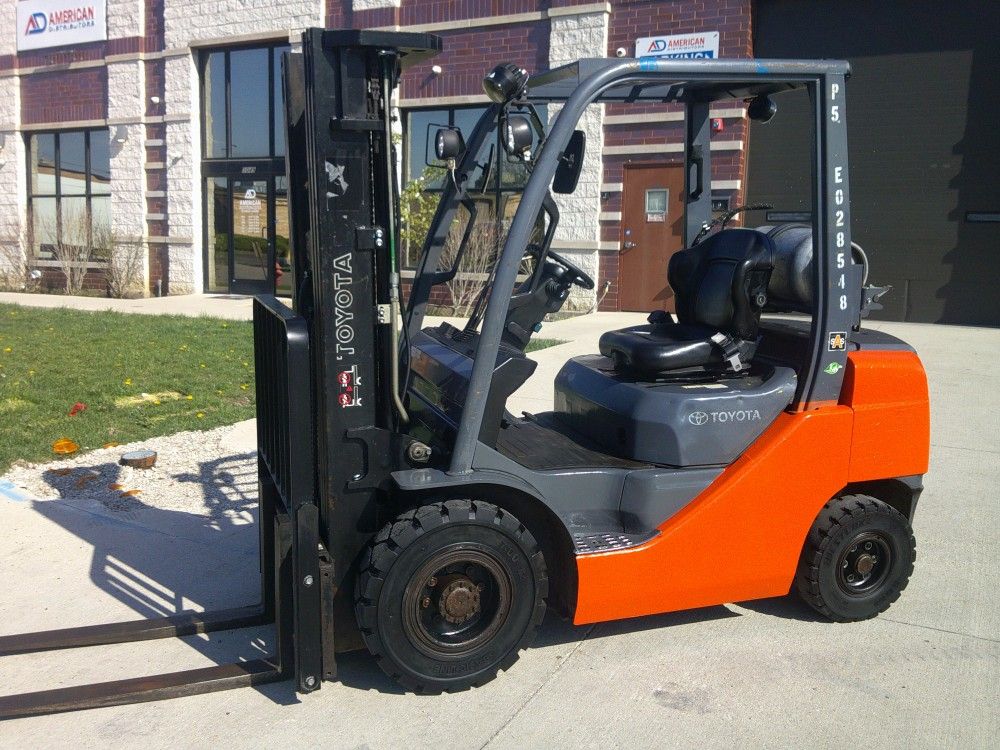 Toyota 5K LB Pneumatic Propane Forklift