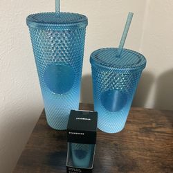 Starbucks Cups 