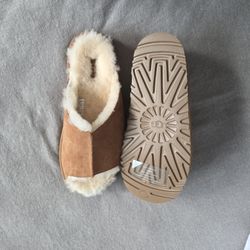 UGG Women US8