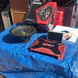 Equipo De Sonido Para. Carro  Subwoofer  Kicker. Es Nuevo. 12” $ 200 Firme 
