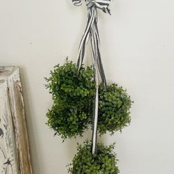 Kirkland’s Home Decor 