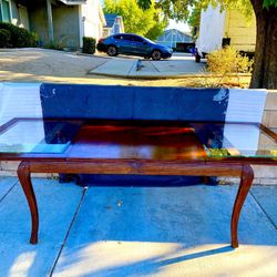 Adjustable Dining Table/ Table.  Mesa de comedor ajustable/Mesa