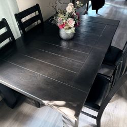 6-Piece Dining Set with Butterfly Leaf Table