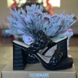 CUSHIONAIRE Women's Sandal