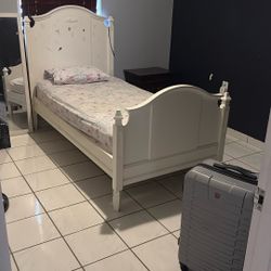 TWIN BED with mattress  