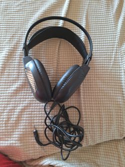 AKG K44 Perception Studio Headphones