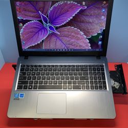  ASUS NOTEBOOK  Looks  LIKE  NEW.240. GB  SSD…..4.0-RAM .FASTER  and  READY FOR CLASSES  ON LINE OR WORK FROM HOME (ZOOM) Comes With Warranty ….