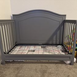 DaVinci 4 in 1 Crib Gray 