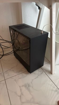 MUST GO NZXT Gaming Pc (SEND BEST OFFER)