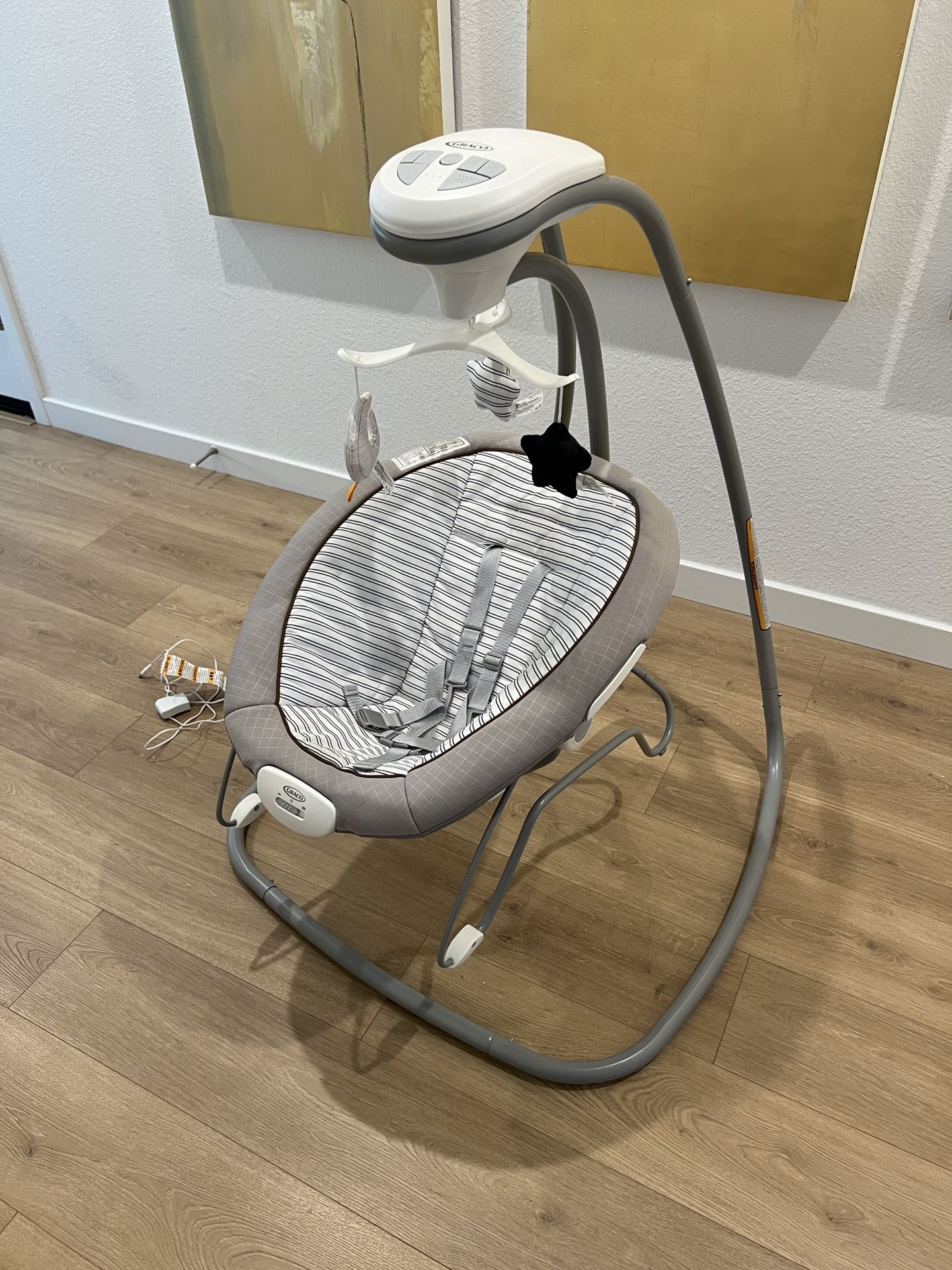 Gently Used Graco DuetConnect Deluxe Multi-Direction Baby Swing and Bouncer - Britton