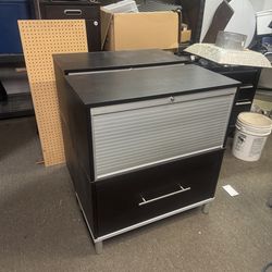 Hanging file cabinet