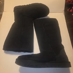 Uggs Boots Womans Size 9  Ugg Tall Black Classic Suede Fur Lined Black Excelent Condition 
