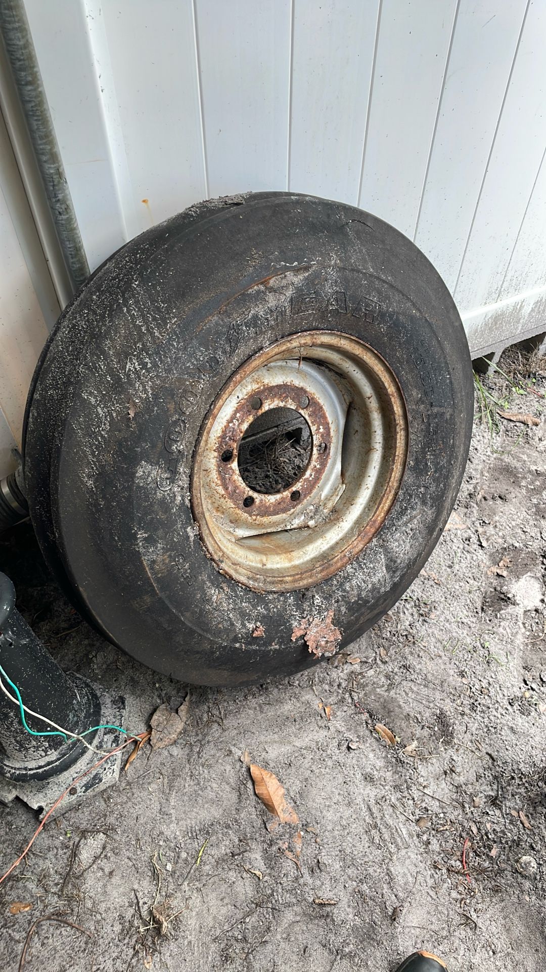 Duetz Tractor Wheel 